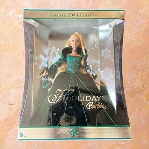 NIB Happy Holidays Special Edition 2004 Barbie